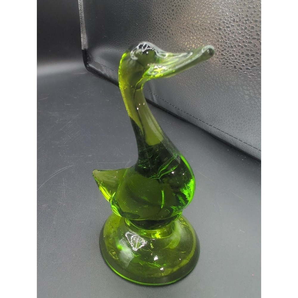 Vintage Viking Glass Epic Duck Figurine In Avocado Green 5in Mid Century - Picture 2 of 5